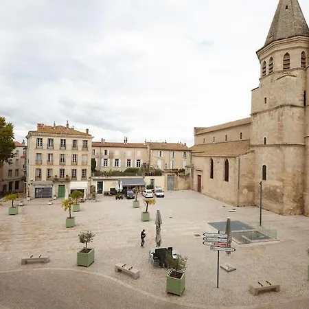 Le Calme Sur La Place De La Madeleine Apartment